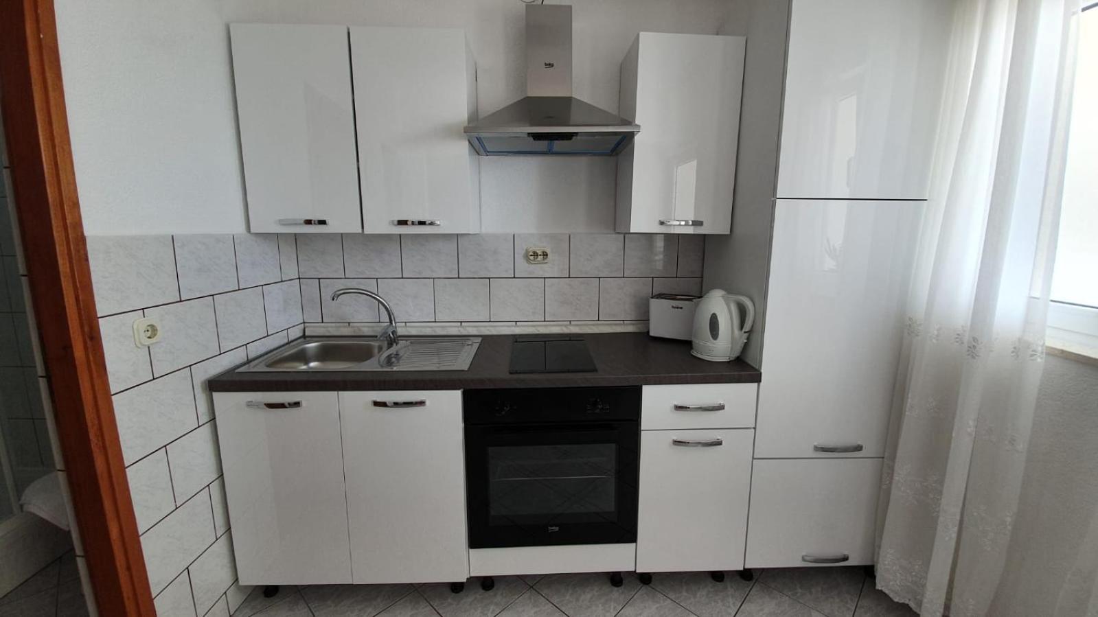 Apartment Franic Sucuraj Room photo